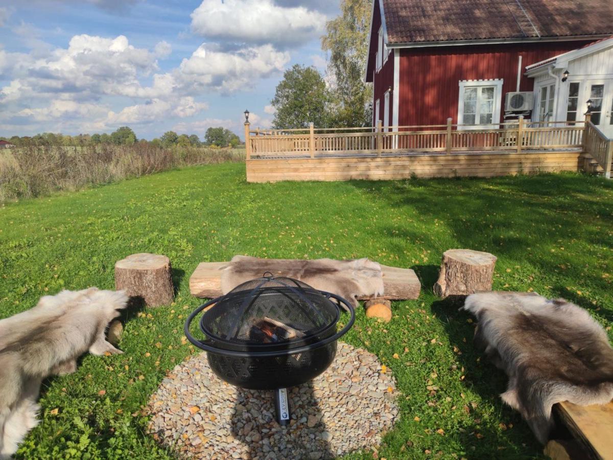 Sunnansjo Gard Guest House Катринехолм Екстериор снимка